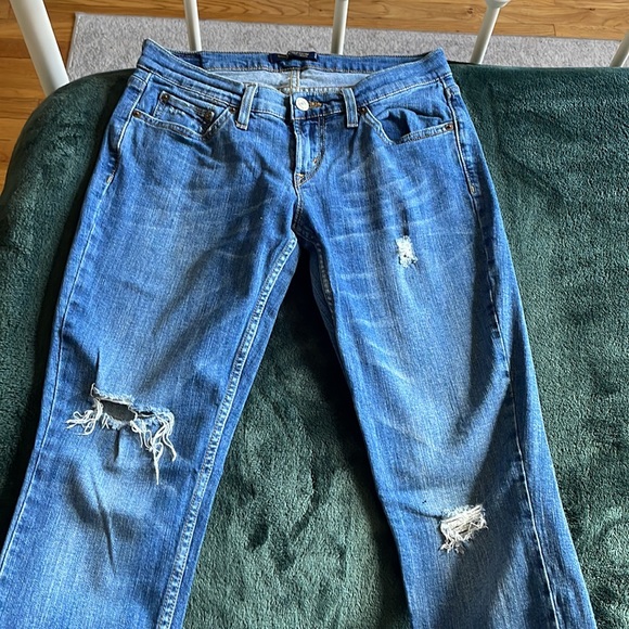 Women Levi’s Denim - Picture 4 of 8